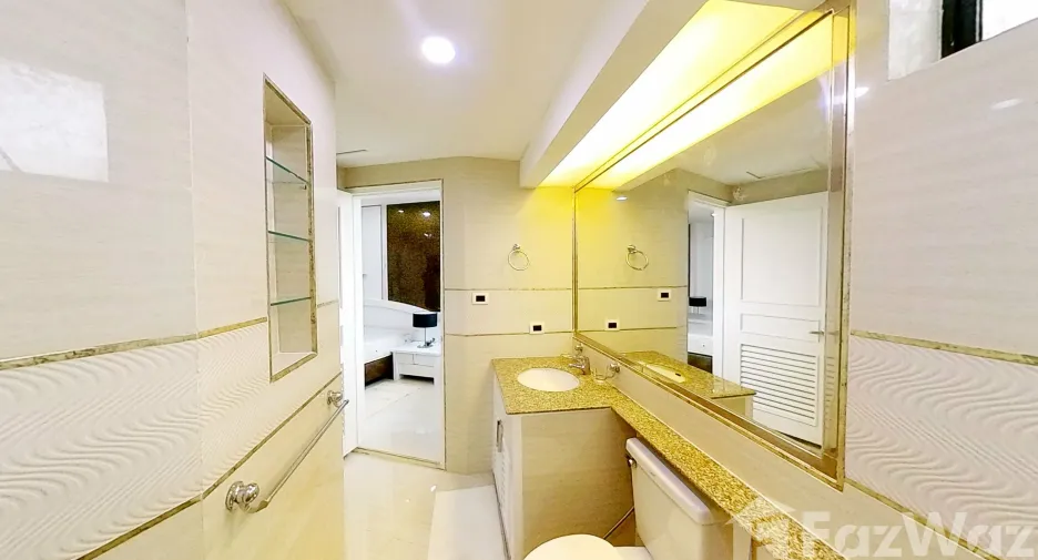 Wohnung zur Miete mit 3 Zimmer in Khlong Toei, Bangkok