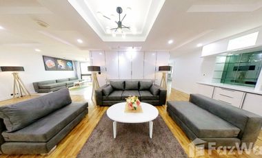 Condo en alquiler de 3 habitaciones en Khlong Toei, Bangkok