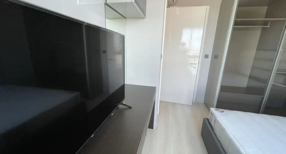 For rent 2 bedrooms condo in Phaya Thai, Bangkok