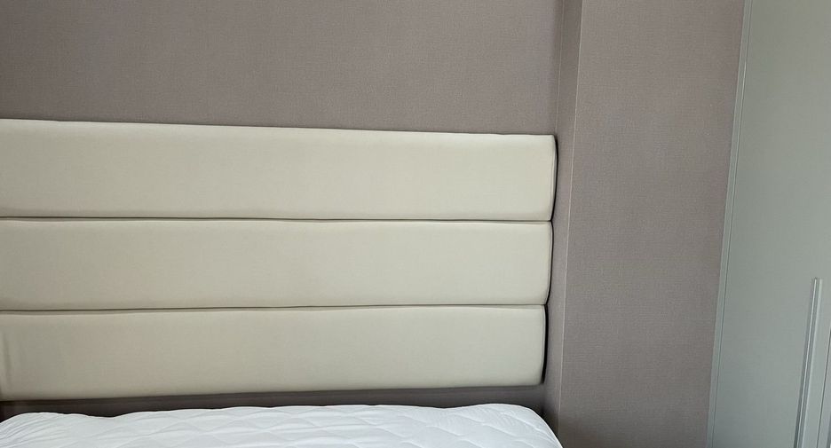 For rent 2 bedrooms condo in Phaya Thai, Bangkok