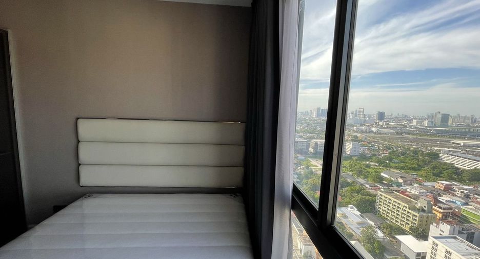 For rent 2 bedrooms condo in Phaya Thai, Bangkok