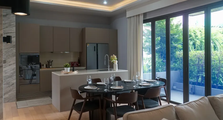 For rent 4 bedrooms house in Watthana, Bangkok