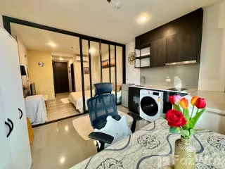 For rent studio condo in Huai Khwang, Bangkok