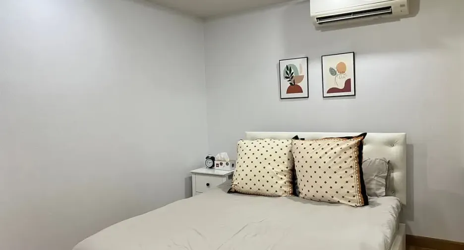 For rent 1 bed condo in Huai Khwang, Bangkok