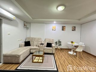 Condo en alquiler de 1 habitaciones en Huai Khwang, Bangkok