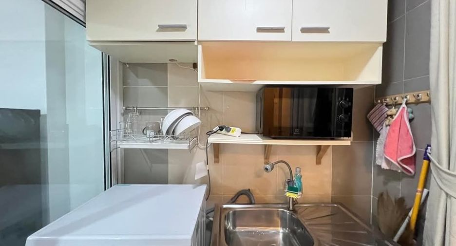 For rent 1 bed condo in Huai Khwang, Bangkok