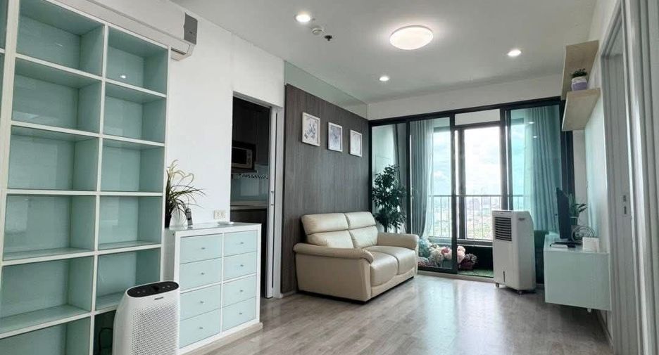 For rent 2 bedrooms condo in Bangkok Noi, Bangkok