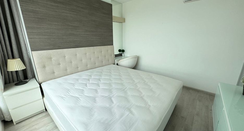 For rent 2 bedrooms condo in Bangkok Noi, Bangkok