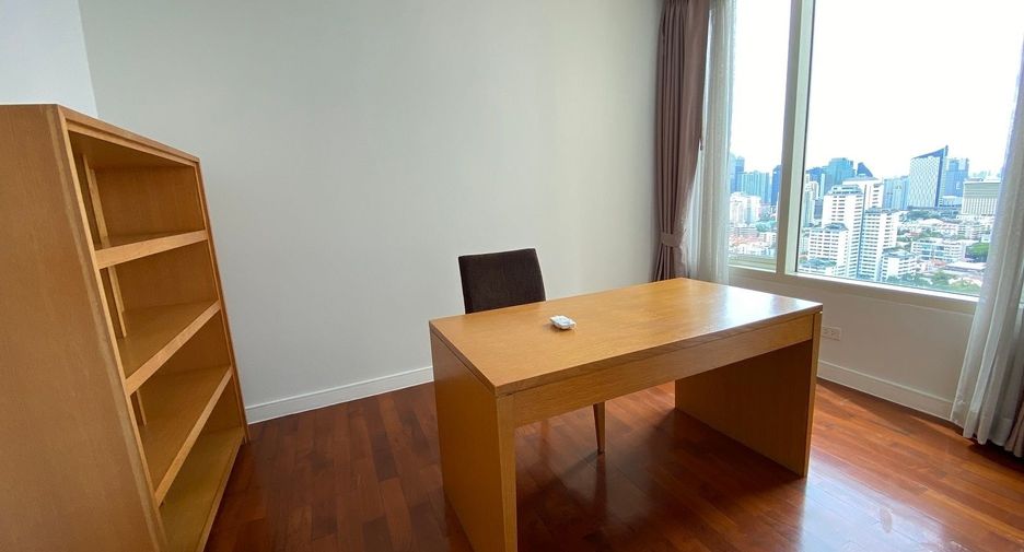 À louer 3 chambres appartement à Watthana, Bangkok