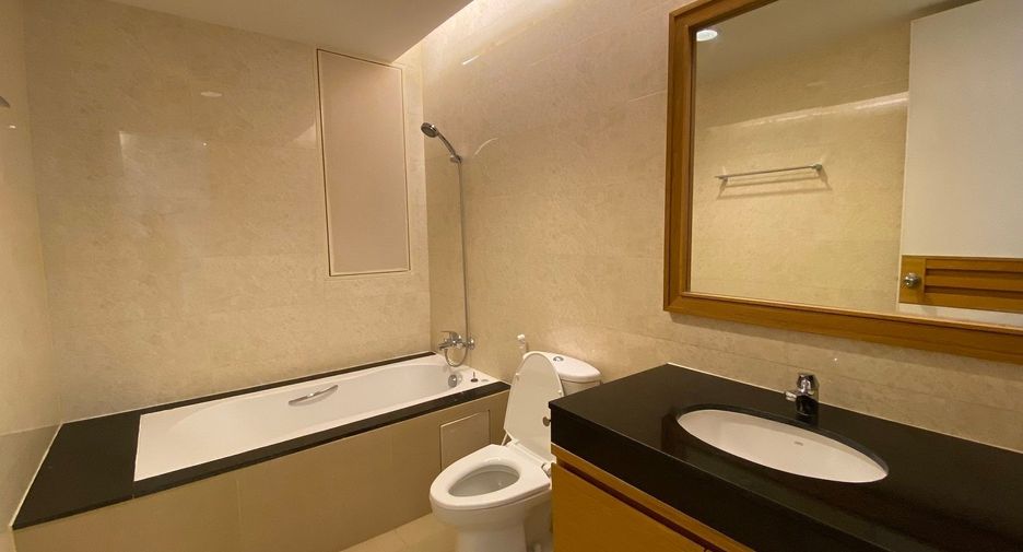 À louer 3 chambres appartement à Watthana, Bangkok