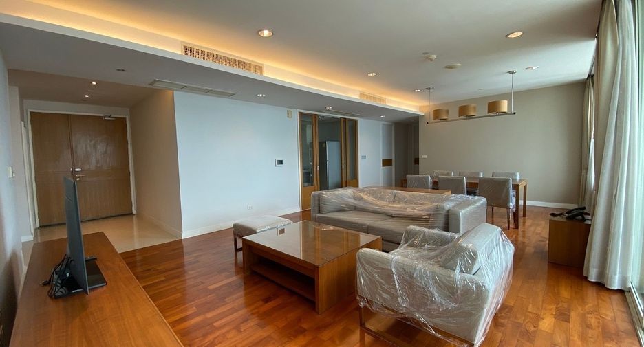 À louer 3 chambres appartement à Watthana, Bangkok