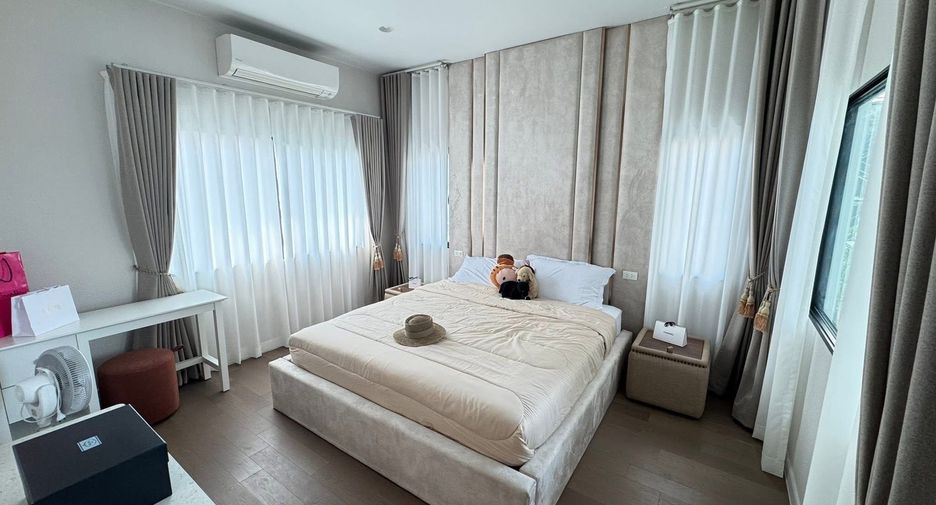 Haus zur Miete mit 6 Zimmer in Khlong Sam Wa, Bangkok