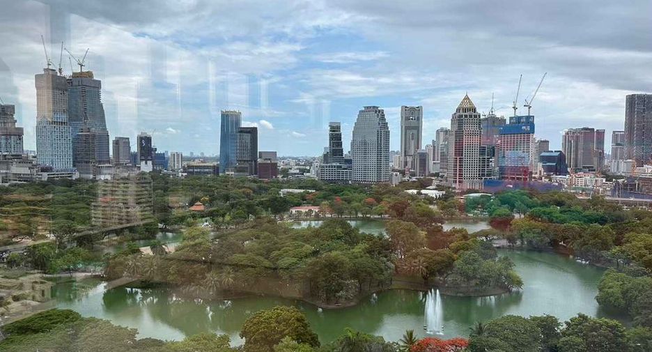 Wohnung zur Miete mit 4 Zimmer in Pathum Wan, Bangkok