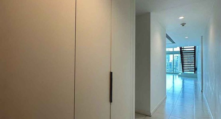 Wohnung zur Miete mit 4 Zimmer in Pathum Wan, Bangkok