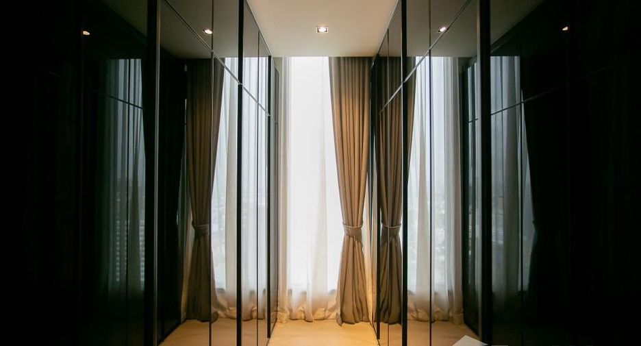 Condo en alquiler de 3 habitaciones en Khlong Toei, Bangkok