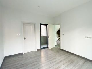 For rent 2 bedrooms townhouse in Suan Luang, Bangkok