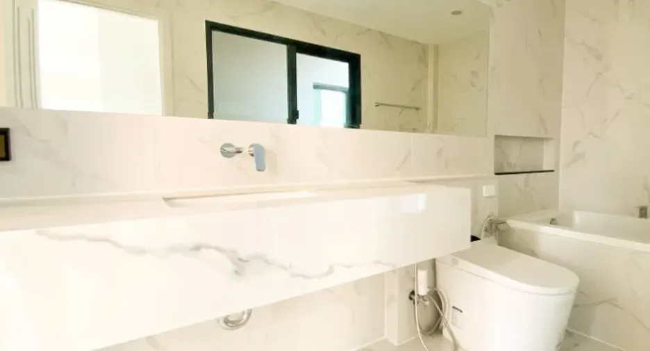 For rent 2 bedrooms townhouse in Suan Luang, Bangkok