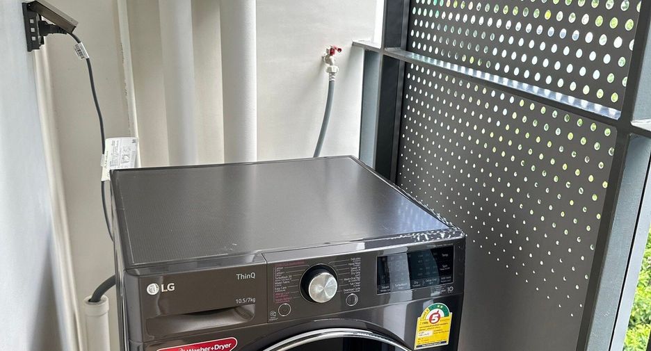 Wohnung zur Miete mit Studio in Watthana, Bangkok