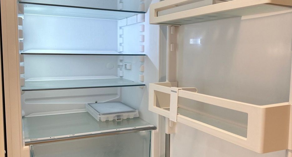 Wohnung zur Miete mit Studio in Watthana, Bangkok