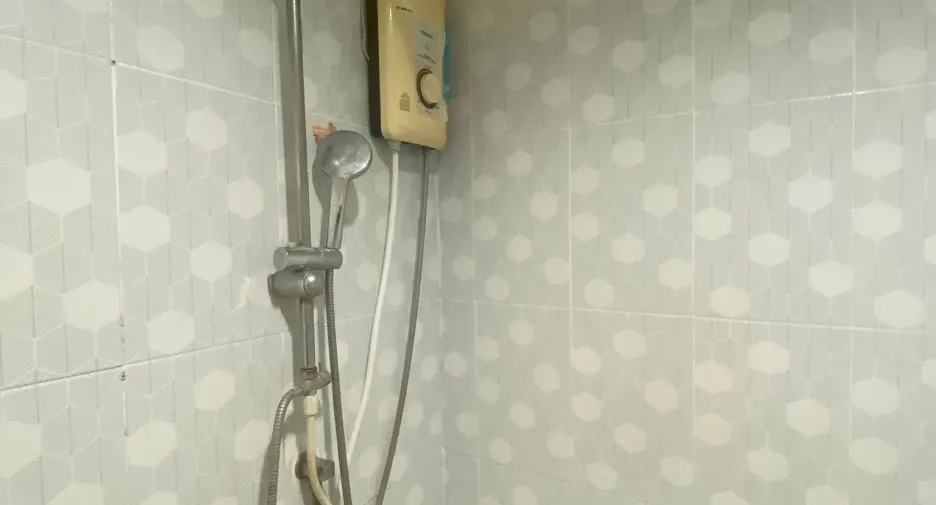 For rent 2 bedrooms townhouse in Bang Rak, Bangkok