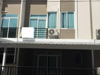 À louer 3 chambres maison à Bang Phli, Samut Prakan