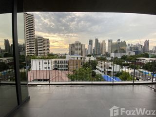 For rent 4 bedrooms condo in Khlong Toei, Bangkok