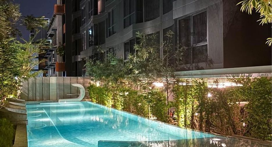 For rent 1 bed condo in Phra Khanong, Bangkok