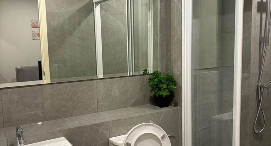 For rent 1 bed condo in Phra Khanong, Bangkok