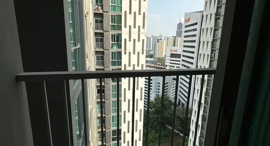 出租 2 卧室 公寓 在 Huai Khwang, 曼谷