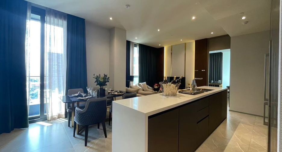 For rent 2 bedrooms condo in Khlong Toei, Bangkok
