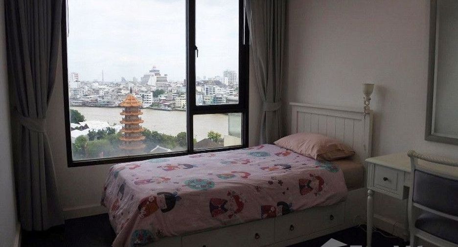 For rent 3 bedrooms condo in Khlong San, Bangkok