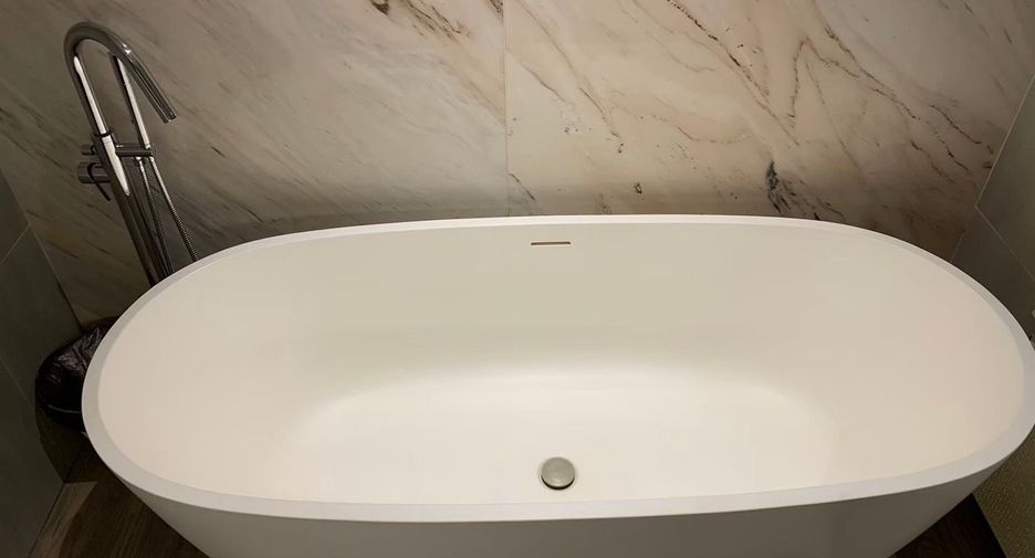 For rent 2 bedrooms condo in Sathon, Bangkok