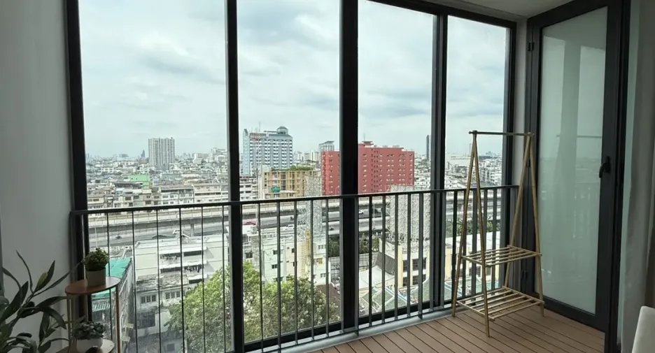 For rent 1 bed condo in Thon Buri, Bangkok