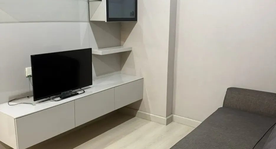 For rent 2 bedrooms condo in Phaya Thai, Bangkok