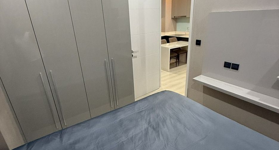 For rent 2 bedrooms condo in Phaya Thai, Bangkok