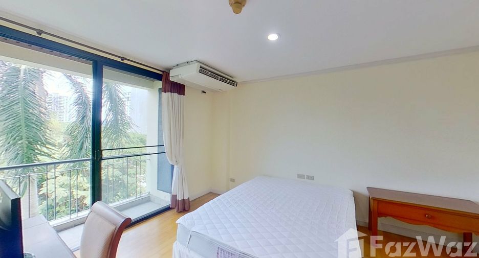 For rent 3 bedrooms condo in Khlong Toei, Bangkok