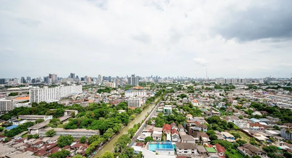 For rent 2 bedrooms condo in Bang Sue, Bangkok