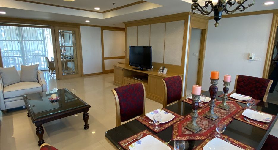 À louer 2 chambres appartement à Watthana, Bangkok