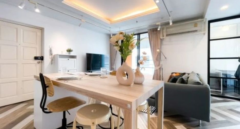 For rent 1 bed condo in Pathum Wan, Bangkok