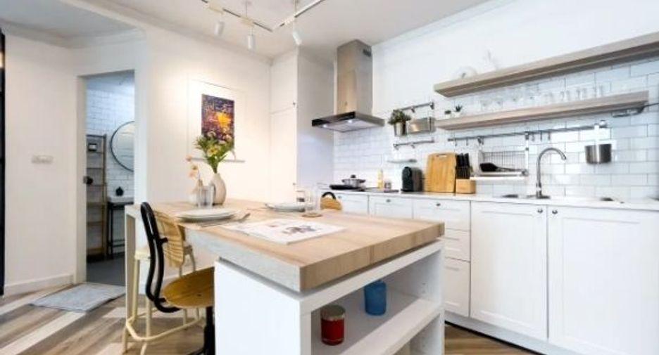 For rent 1 bed condo in Pathum Wan, Bangkok