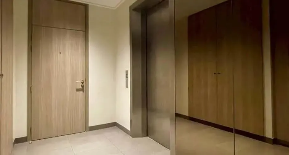 For rent 3 bedrooms condo in Pathum Wan, Bangkok