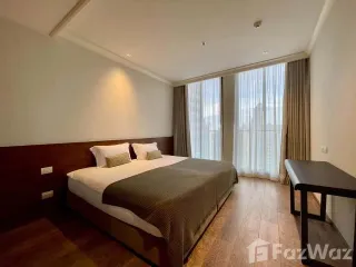 For rent 3 bedrooms condo in Pathum Wan, Bangkok