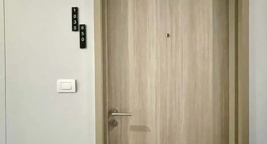For rent 3 bedrooms condo in Pathum Wan, Bangkok