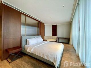 For rent 3 bedrooms condo in Pathum Wan, Bangkok