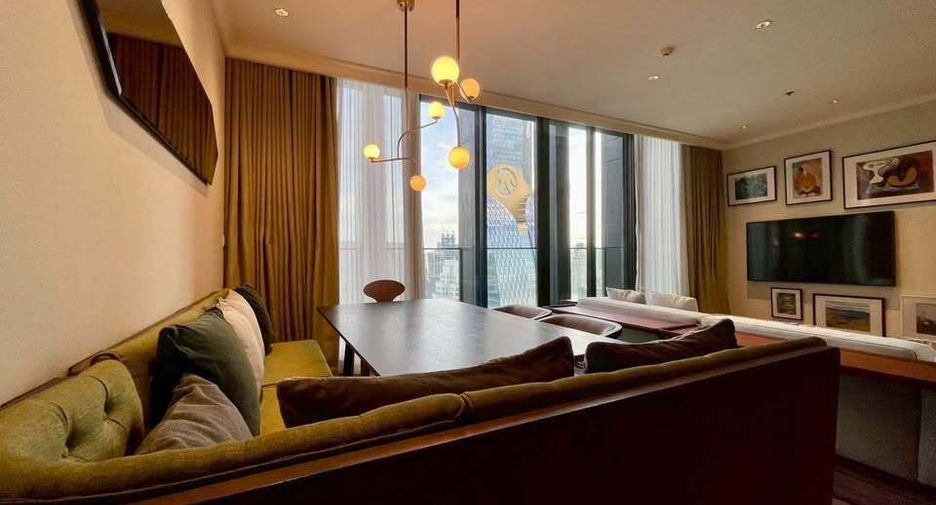 For rent 3 bedrooms condo in Pathum Wan, Bangkok