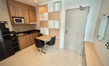 For rent 2 bedrooms condo in Ratchathewi, Bangkok