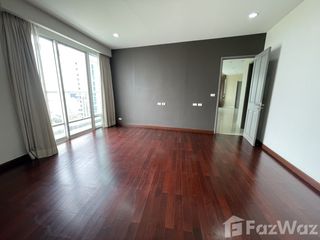 For rent 4 bedrooms condo in Pathum Wan, Bangkok