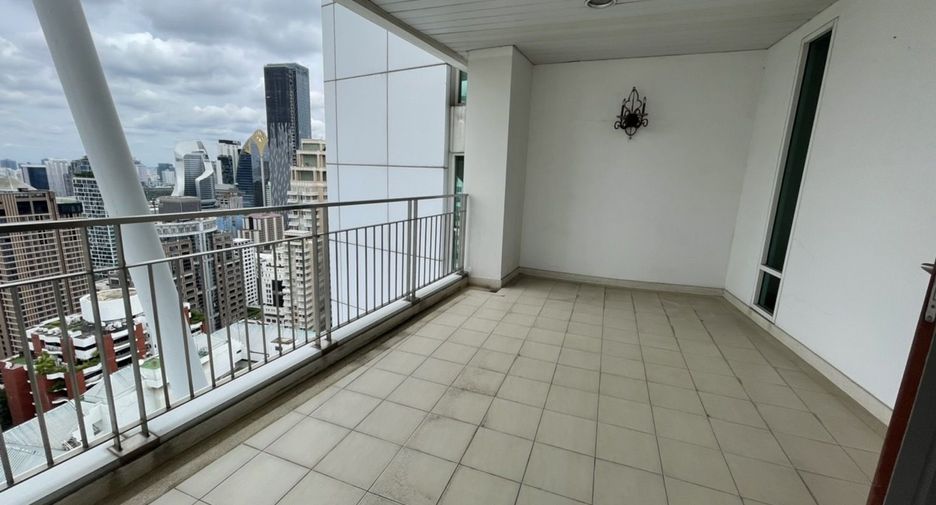 Wohnung zur Miete mit 4 Zimmer in Pathum Wan, Bangkok