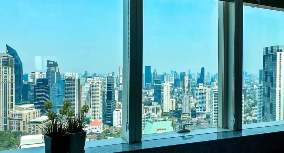 Wohnung zur Miete mit 3 Zimmer in Khlong Toei, Bangkok