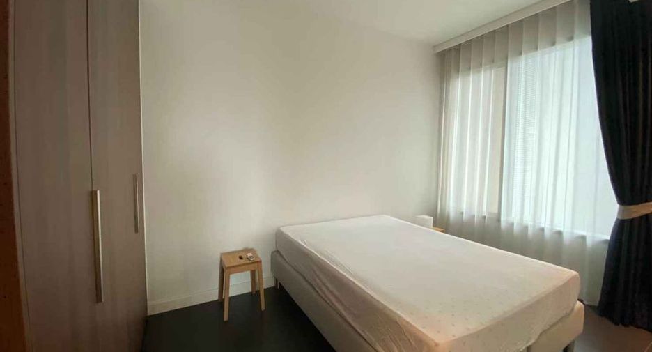For rent 2 bedrooms condo in Pathum Wan, Bangkok